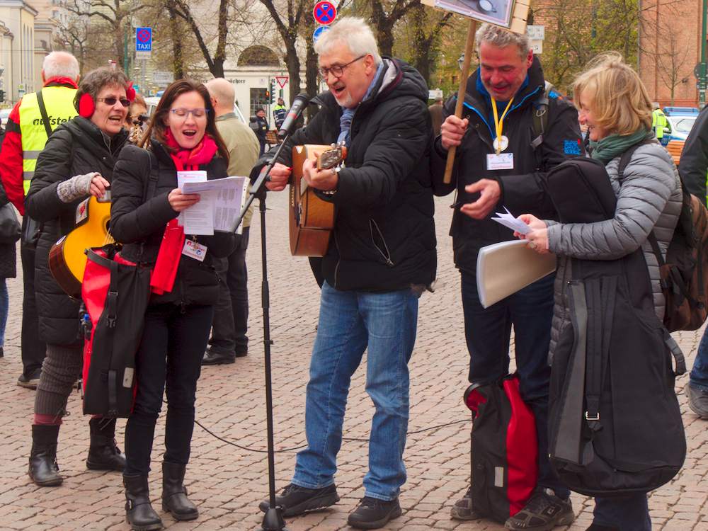 Ostermarsch-Potsdam-2019-163.jpg Ostermarsch-Potsdam-2019-163.jpg