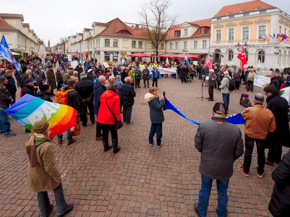 Ostermarsch-Potsdam-2019-175.jpg Ostermarsch-Potsdam-2019-175.jpg