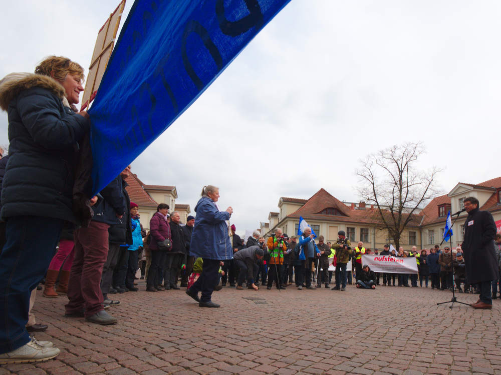 Ostermarsch-Potsdam-2019-271.jpg Ostermarsch-Potsdam-2019-271.jpg