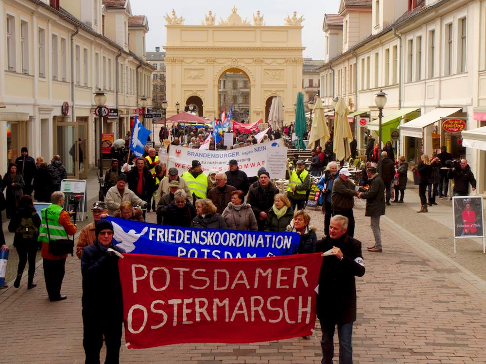 Ostermarsch-Potsdam-2019-346.jpg Ostermarsch-Potsdam-2019-346.jpg