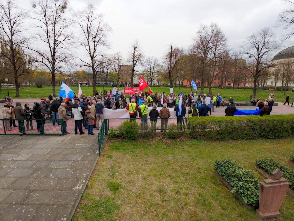 Ostermarsch-Potsdam-2019-473.jpg Ostermarsch-Potsdam-2019-473.jpg