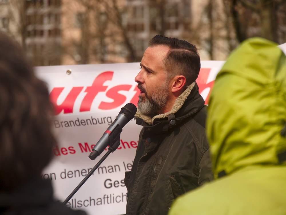 Ostermarsch-Potsdam-2019-543.jpg Ostermarsch-Potsdam-2019-543.jpg