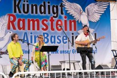 Musik bei Kündigt Ramstein, Berlin